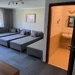 Goscinne בית הארחה דז'ווירז'ינו